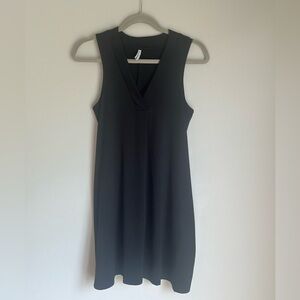 Z Supply Women’s V neck size Small Sleeveless tank dress Black